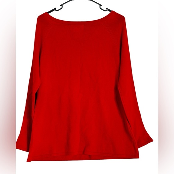 Bloomingdale’s red wool sweater size m women’s. - Picture 3 of 7